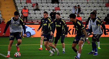 Fenerbahçe'den Antalyaspor maçında 5 değişiklik