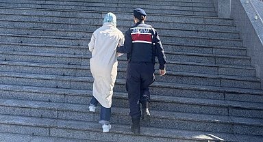 FETÖ'den 6 yıl 3 ay hapis cezası bulunan kadın yakalandı