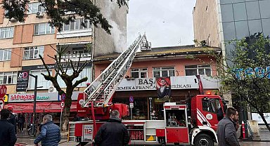 Fırının bacası tutuştu: 3 kişi dumandan etkilendi