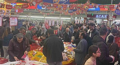 Fiyatı yarı yarıya düşen ete hücum ettiler