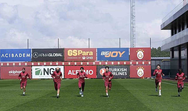 Galatasaray günü çift antrenmanla tamamladı