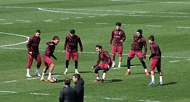 Galatasaray, Liverpool maçı hazırlıklarını tamamladı