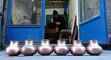 Gaziantep'in en yaşlı bakır ustası