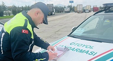 Gaziantep'te jandarmanın otoyol denetimlerinde 171 araç trafikten men edildi