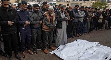 Gazze'de can kaybı 72 bin 126'ya yükseldi