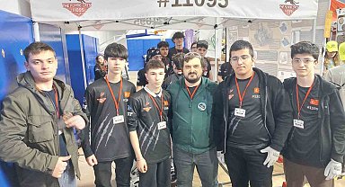 Gebze'nin Robotik Takımları Turknet'in Gigafiber'i ile desteklediği FRC'de