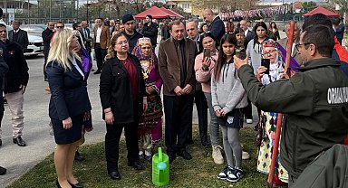 Germencik'te hem fidan diktiler hem de dağıttılar