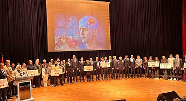 GİBTÜ ebelik bölümü öğrencisi Sedef Altun Türkiye üçüncüsü oldu