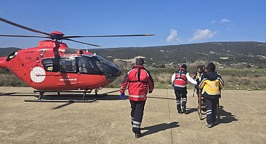 Gökçeada'da rahatsızlanan hasta helikopter ambulansla Çanakkale'ye sevk edildi