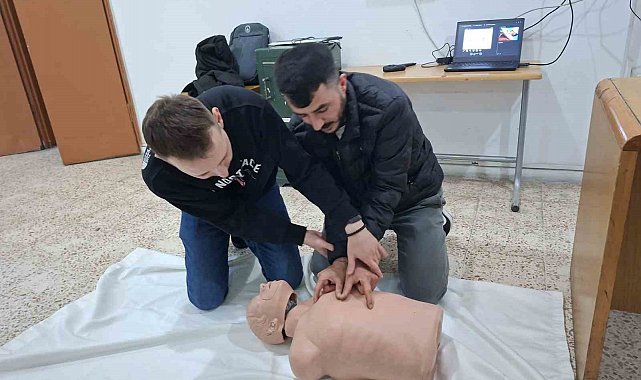 Gördes'te STK'lara yönelik 'hayat kurtaran' eğitimler başladı