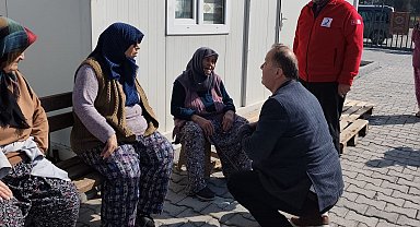 Gördesli öğrencilerden depremzede ailelere Ramazan desteği