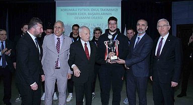 Haberal'dan şampiyonlara jest: Burs oranı yüzde 20'ye çıkarıldı