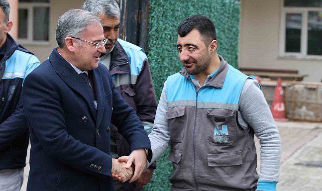 Hacılar Belediyesi personeli mesai başlangıcında bayramlaştı