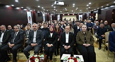 HAK-İŞ Başkanı Arslan: "Suyun ticarileştirilmesine karşı cepheden bir mücadele başlatan Türkiye'de tek konfederasyonuz"