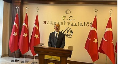 Hakkari'nin yeni Valisi Taşyapan görevine başladı