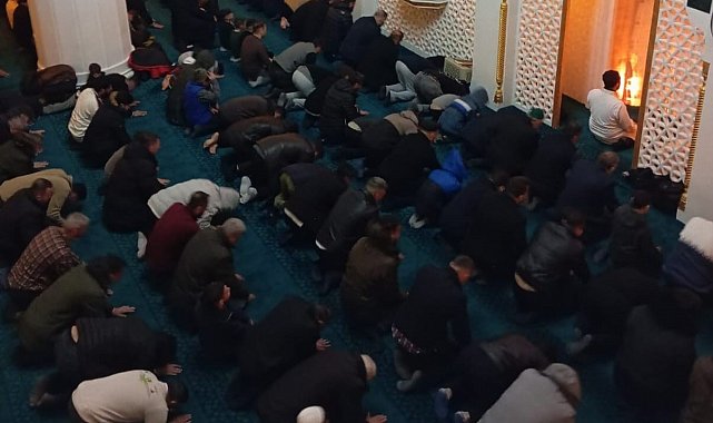 Hasköy'de Kadir Gecesi dualarla idrak edildi