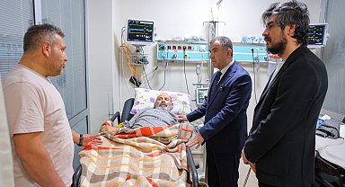 Hastanede tedavi gören vatandaşlara bayram ziyareti