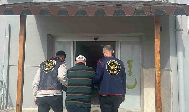 Hatay'da sahte isimle, sigortasız işlerde çalışarak 9 yıldır kaçan aranan şahıs JASAT operasyonuyla yakalandı