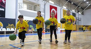 Hem spor hem kardeşlik: Dördüzler basketbolda buluştu
