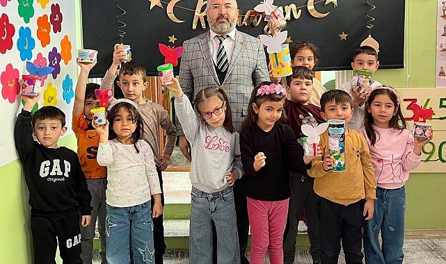 Hisarcık'ta minikler harçlıklarını Gazze için biriktirdi