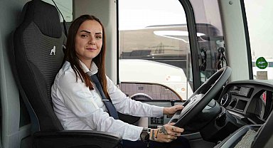 Hostesken otobüs kaptanı olan Serenay Göç: "Kadınlarımız her alanda olmalı"