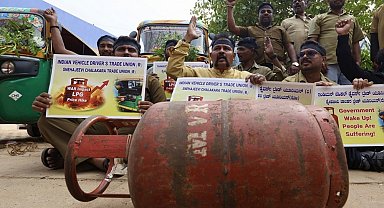 Hürmüz'de Hint gemilerine uygulanan yasak nedeniyle Hindistan'da gaz krizi