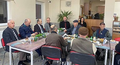 Huzurevi sakinleri bayramda unutulmadı