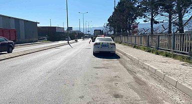 İki tırın arasında feci ölüm