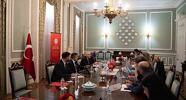 İletişim Başkanı Duran: "Ülkemiz; jeostratejik konumu, askerî kapasitesi ve caydırıcılık unsurlarıyla, Soğuk Savaş'tan günümüze NATO'nun kolektif savunma mimarisinde vazgeçilmez bir merkez ülke ve jeopolitik denge unsurudur" dedi.