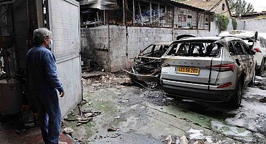 İran Devrim Muhafızları Ordusu, ABD ve İsrail'e ait üs ve askeri merkezlerin hedef alındığını açıkladı