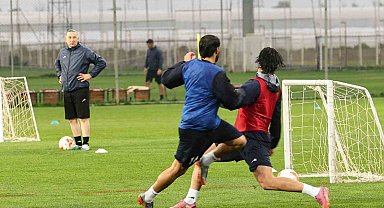 İran Milli Takımı kamp için Antalya'ya geldi