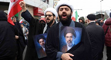 İran'da Kudüs Günü yürüyüşü: Tahran'daki saldırıda 1 kişi hayatını kaybetti