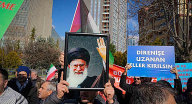 İran'ın Ankara Büyükelçiliği'nde bayraklar yarıya indi