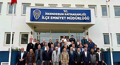 İskenderun'da muhtarlar, huzurlu yaşam için jandarma ve emniyete teşekkür etti