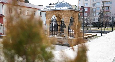 İsmini bilmeyen yok ancak tanışan çok az, Sivaslı bir sultan ve gönül insanı, Kadı Burhanettin