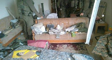 İsrail, Lübnan'da Hizbullah'a ait silah deposunu vurdu: 2 ölü