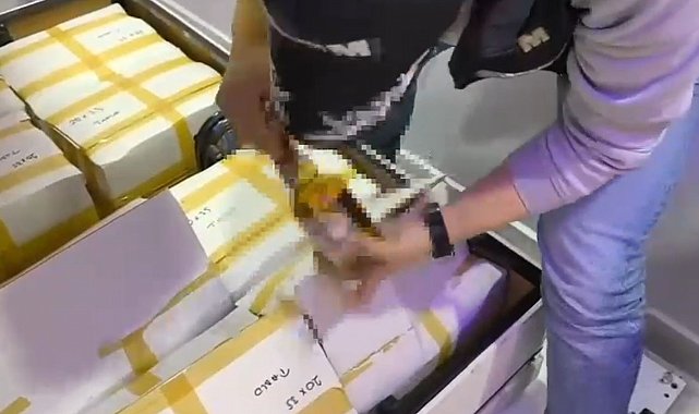 İstanbul'da kaçak içki operasyonu: Baza altından koli koli kaçak içki çıktı