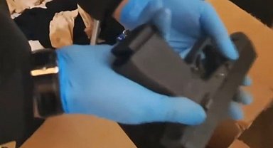 İstanbul'da kaçak silah operasyonu: 2 av tüfeği ve 122 tabanca ele geçirildi