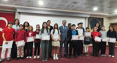 İstiklâl Marşı'nı güzel okuma yarışması birincileri belli oldu