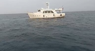 İtalya rotasındaki özel teknede düzensiz göçmen operasyonu