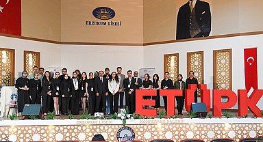 IV. ulusal ETÜ psikoloji öğrenci zirvesi "Terapi odasının kapıları aralanıyor" temasıyla gerçekleştirildi
