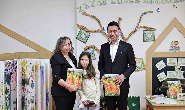 İzmir depreminin sembol ismi Ayda ve evlatlarını kaybeden anne, çocuklara depremi anlattı