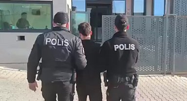 İzmir'de 47 yıl ve 33 yıl hapis cezasıyla aranan iki firari yakalandı