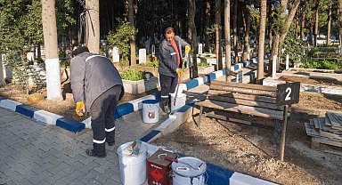 İzmir'de mezarlıklar doldu