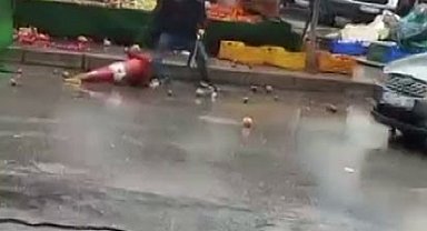 İzmir'de sinir krizi geçiren manav ortalığı birbirine kattı