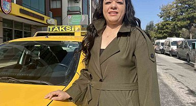 İzmir'de taksi direksiyonunda kadın gücü