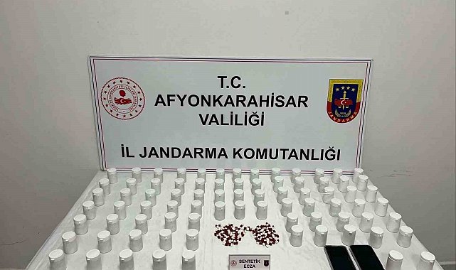 Jandarma piyasa değeri 639 bin TL olan uyuşturucu hap ele geçirdi