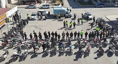 Jandarmadan motosiklet sürücülerine güvenli sürüş eğitimi