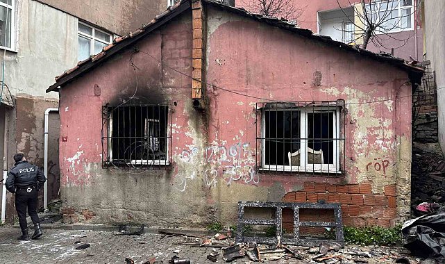 Kağıthane'de gecekondu alevlere teslim oldu: 1 ölü