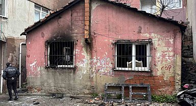 Kağıthane'de gecekondu alevlere teslim oldu: 1 ölü